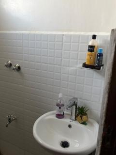 Loresho Two Bedroom All Ensuite - 9
