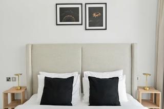 Waterfront One Bedroom - Amazing Canal Views - 6