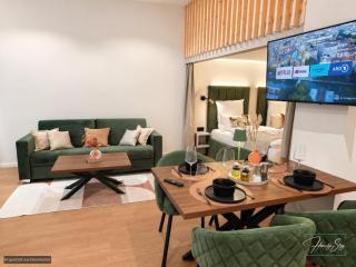 Homely Stay City Apartments - 2