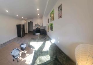 Cozy 2-Bedroom Apartment in Vibrant Montreal - 4