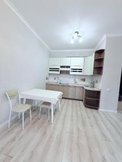 Expo Plaza Apartments - 7