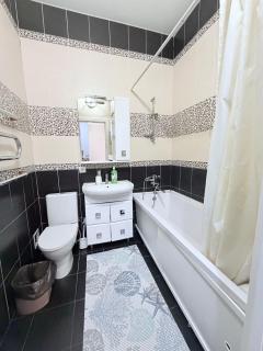 Expo Plaza Apartments - 6