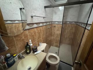 Cómodo apartamento 2do piso a pasos del estadio - 4