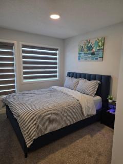 Spacious Family House in Edmonton - Perfect for a Comfortable Stay - 9