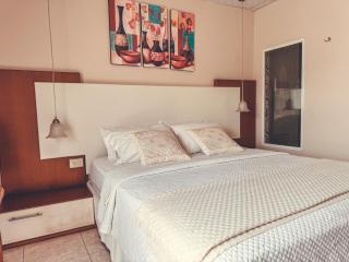 Golden Hotel - 4