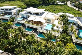 Modern Beachside Living 2BR Bangtao - 4