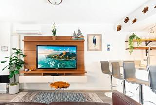Waikiki Condo - FREE Parking, City View - 9