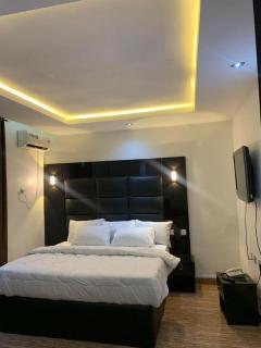 Gold Xclusive hotel and suites - 5