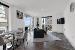 Modern 2 Bedroom Flat In Battersea with Good Transport Links - 7
