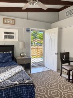 Large Master Queen Suite by Hard rock stadium and casino - 7