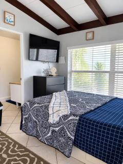 Large Master Queen Suite by Hard rock stadium and casino - 6