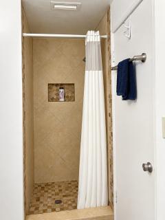 Large Master Queen Suite by Hard rock stadium and casino - 2