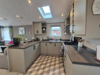 Charming 2 bed lodge in Beautiful Suffolk - 5