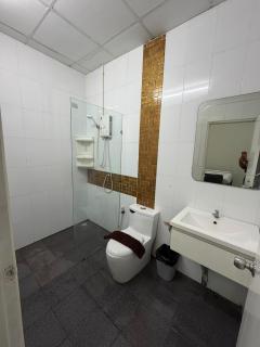 Grand Sea View Hotel - 8
