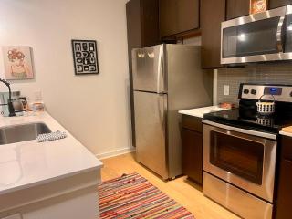 Stunning brand new South Austin condo 2 mi from DT - 6