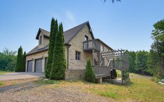Ultra Luxury Estate Pool, Acres & Private Trails - 8