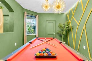 Themed Glow Villa - 4K Cinema - Heated Pool & Spa - Lake - Sleeps 12 - 3