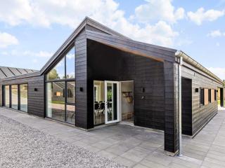 5 star holiday home in Glesborg - 9
