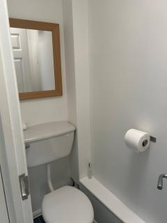 Spacious 2BR Villa 10 min Beach Parking WiFi - 9