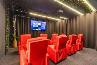 Themed Glow Villa - 4K Cinema - Heated Pool & Spa - Lake - Sleeps 12 - 6