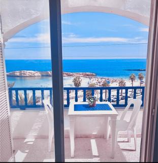 Beach view with place for 5 guests - 8
