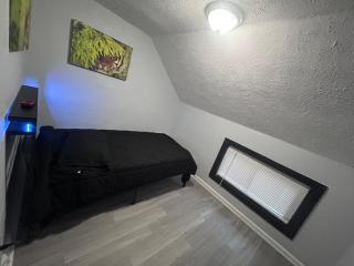 Modern Cleveland Retreat Near Downtown - 5