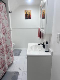 Modern Cleveland Retreat Near Downtown - 2