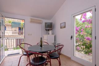 Apartments Zora - Ivan Dolac - 8