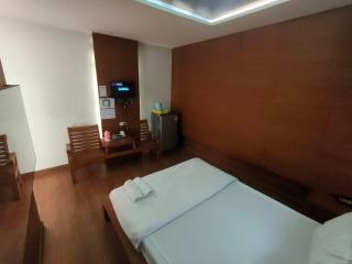 โรงแรมแฮปปี้ สามชุก Happy Motel samchuk - 8