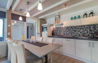 Lovely Home In Stavenisse With Wifi - 5