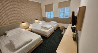 Man Va Hotel - 6