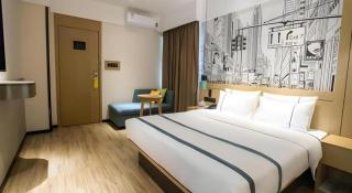 City Comfort Inn Beiliu Yongfeng Plaza Chengnan Bus Station - Beiliu - 1