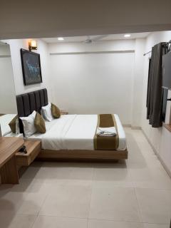 Hotel Ahilya INN - 1