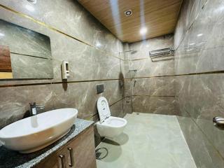 Hotel Aash - 1
