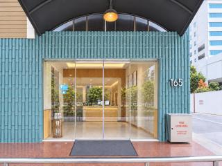 A Hotel Farrer Park - Newly Renovated - 0