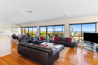 Serenity on Stacey - Coastal Views Carrickalinga - 0