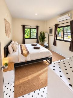Modern Tropical House - 2BR - 5min Bangrak Beach - 0