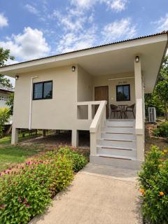 Modern Tropical House - 2BR - 5min Bangrak Beach - 5