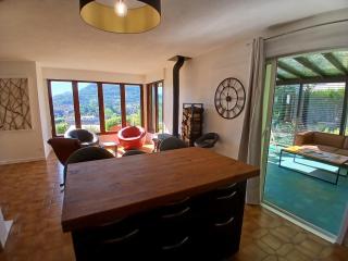 Maison tout confort - Vue exceptionnelle sur Ornans - 'gîte Charmont' - 4