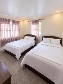 Hotel Sunflower Godawari - 1