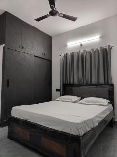 MoonLight Home Stays - Flat 401 - 7