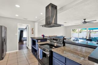 3BR Home with Private Heated Pool Near St Pete Beach - 2