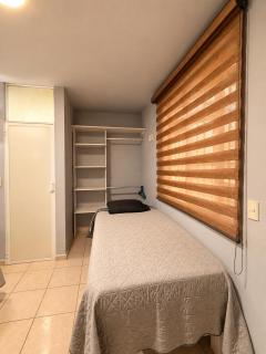 7 Habitaciones tipo Suites Cerca del Poliforum León ideales para Grupos en casa compartida - 5