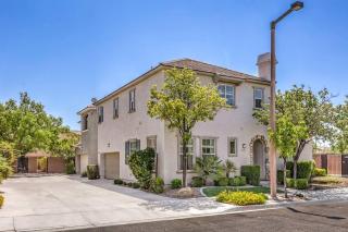 Upscale Summerlin Home Furnished 2BR + Workspace - 3