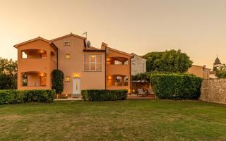 Charming villa Petroro with pool, 900m from the beach - 8