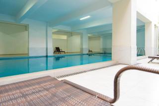 Classy 2 Bed Apartment-Gym Pool and Rooftop View - 8