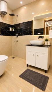 Hotel Ratti Inn - 1