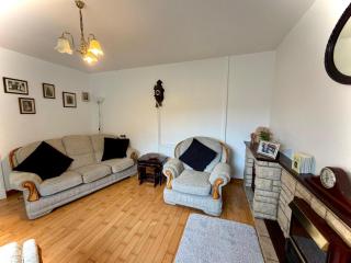 Delias Cozy Townhouse - 1