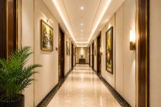 Hotel Cloud Suites Delhi Airport - 1
