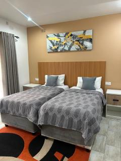 Style & Comfort Guest Rooms - 3